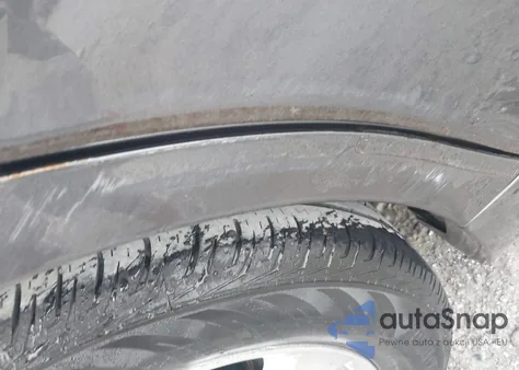 2010 Toyota Camry Le z USA, uszkodzony, nr VIN 4T1BF3EK9AU068354